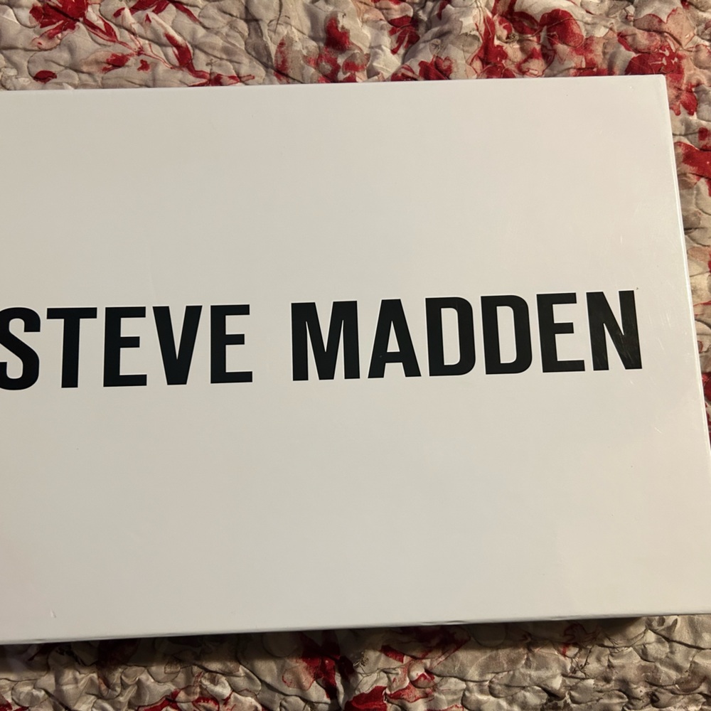 Steve Madden 2-pc Scarf Logo Set